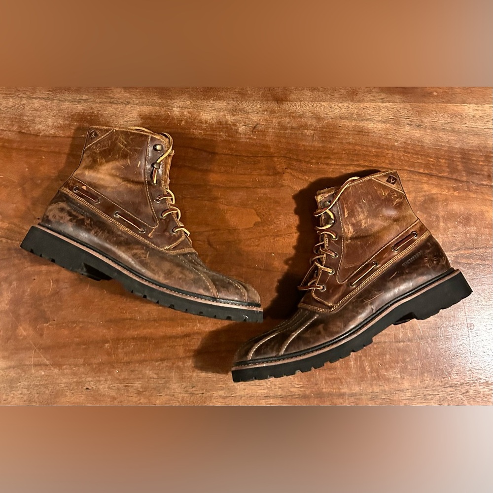Sperry Men's Distressed Brown Leather Boots